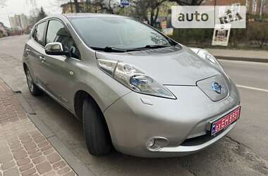 Хетчбек Nissan Leaf 2013 в Дрогобичі