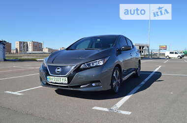 Хетчбек Nissan Leaf 2018 в Одесі