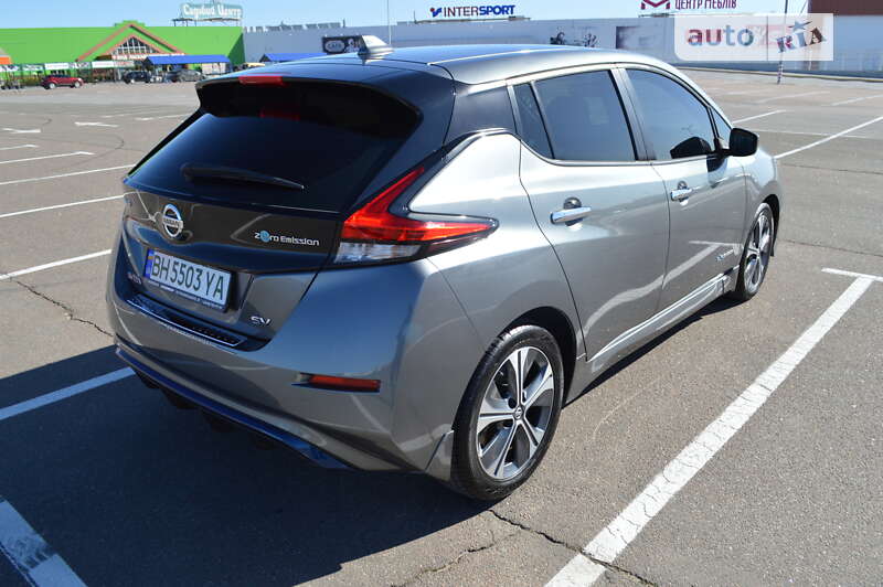 Хэтчбек Nissan Leaf 2018 в Одессе