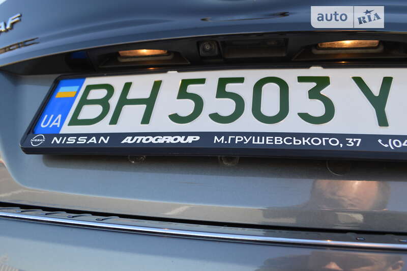 Хэтчбек Nissan Leaf 2018 в Одессе