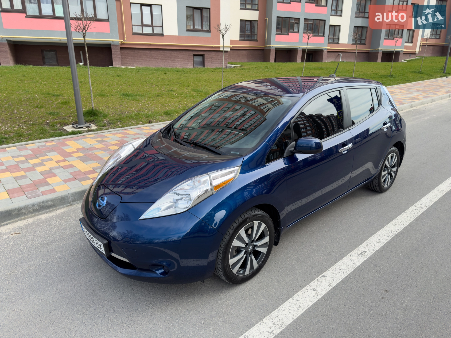 2017 Nissan Leaf - мініатюра 9