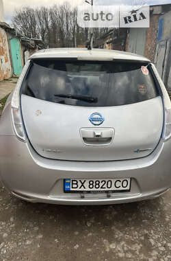 Хетчбек Nissan Leaf 2012 в Хмельницькому