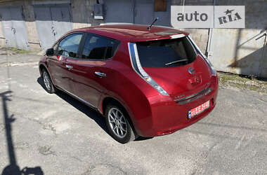 Хэтчбек Nissan Leaf 2014 в Днепре