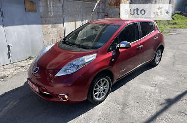 Хэтчбек Nissan Leaf 2014 в Днепре