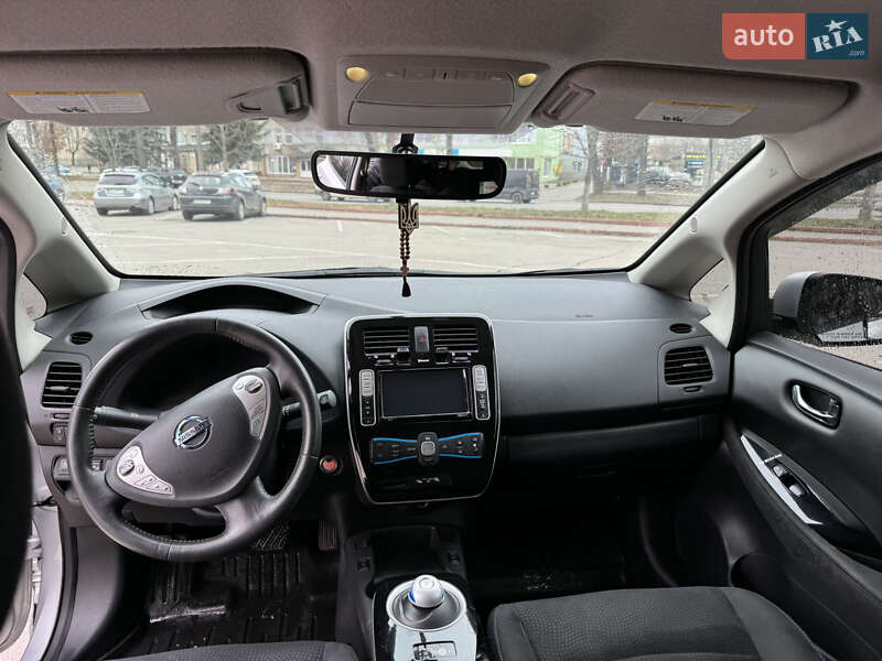 Хэтчбек Nissan Leaf 2016 в Виннице