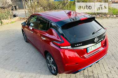 Хэтчбек Nissan Leaf 2018 в Киеве