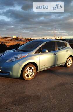 Хэтчбек Nissan Leaf 2011 в Одессе