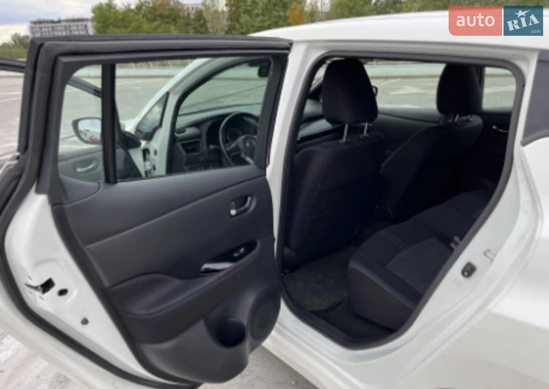 2018 Nissan Leaf - фото 1
