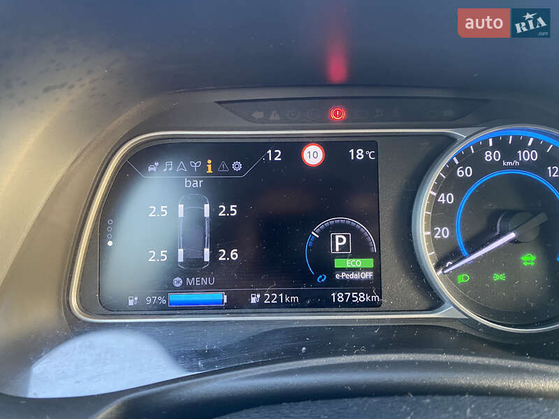 Хэтчбек Nissan Leaf 2018 в Одессе