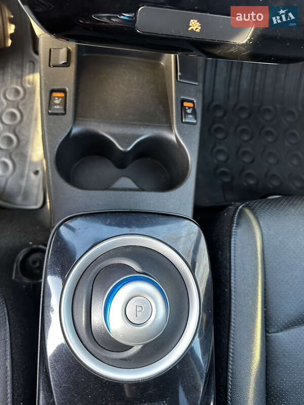 Хэтчбек Nissan Leaf 2013 в Житомире