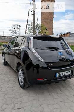 Хэтчбек Nissan Leaf 2012 в Черновцах