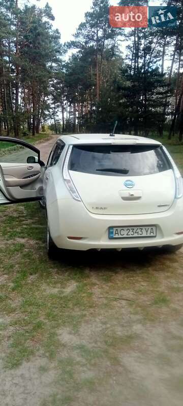 Хетчбек Nissan Leaf 2011 в Луцьку