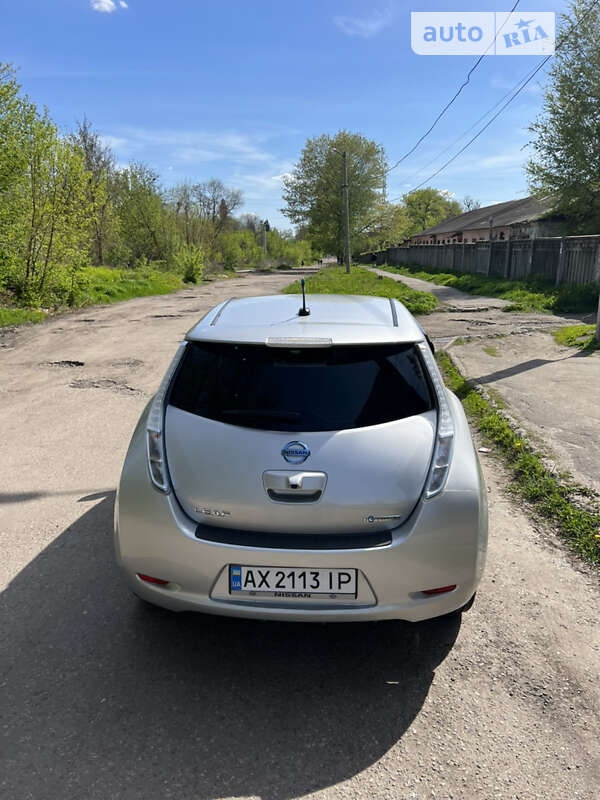 Хэтчбек Nissan Leaf 2013 в Харькове