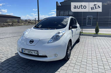 Хетчбек Nissan Leaf 2015 в Івано-Франківську
