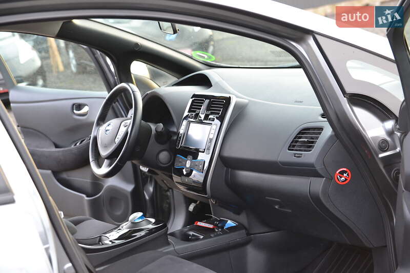 Хэтчбек Nissan Leaf 2014 в Луцке фото 22 Хэтчбек Nissan Leaf 2014 в Луцке