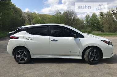 Хетчбек Nissan Leaf 2018 в Полтаві