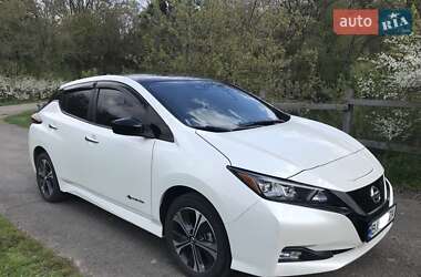 Хэтчбек Nissan Leaf 2018 в Полтаве