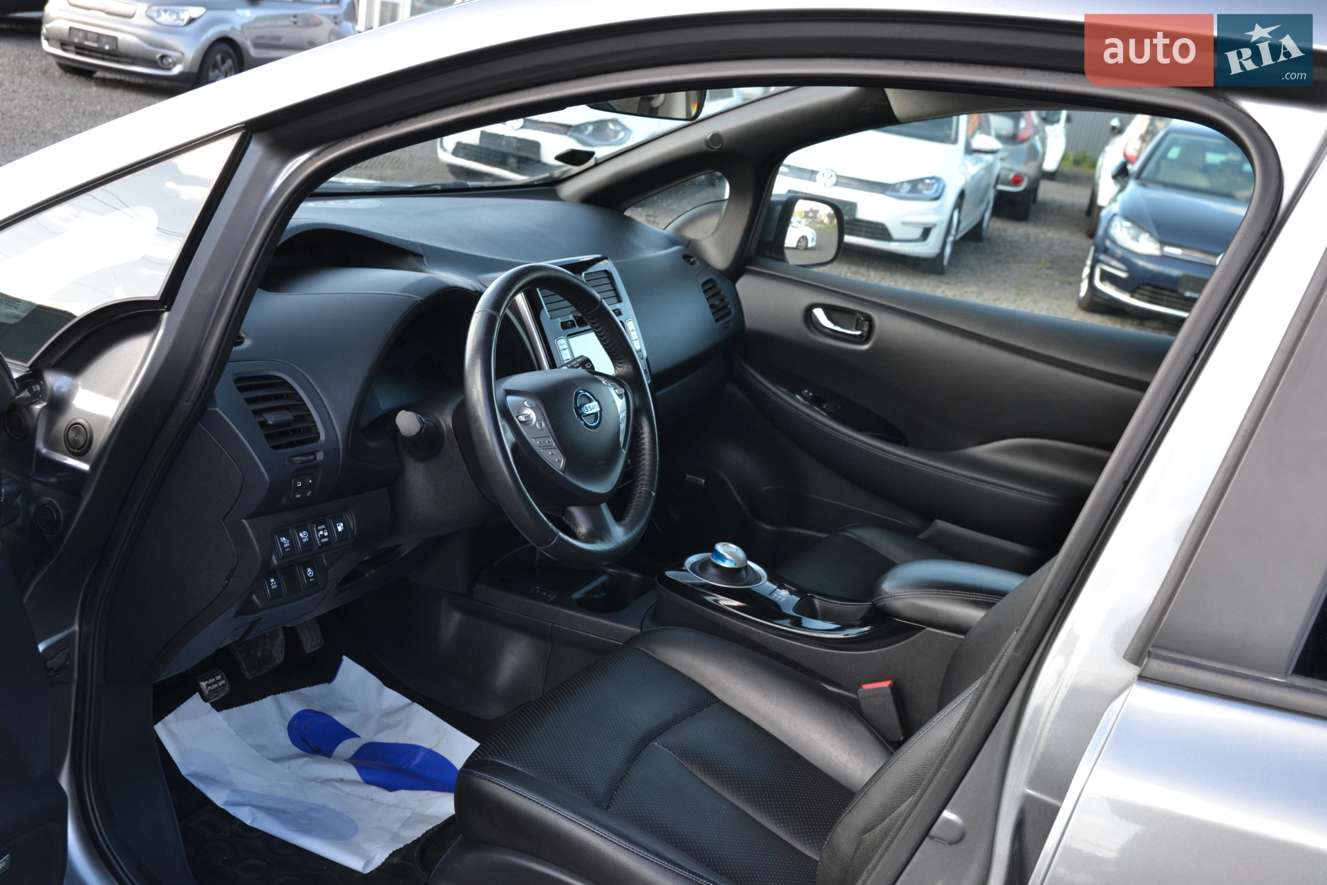 2013 Nissan Leaf - мініатюра 17