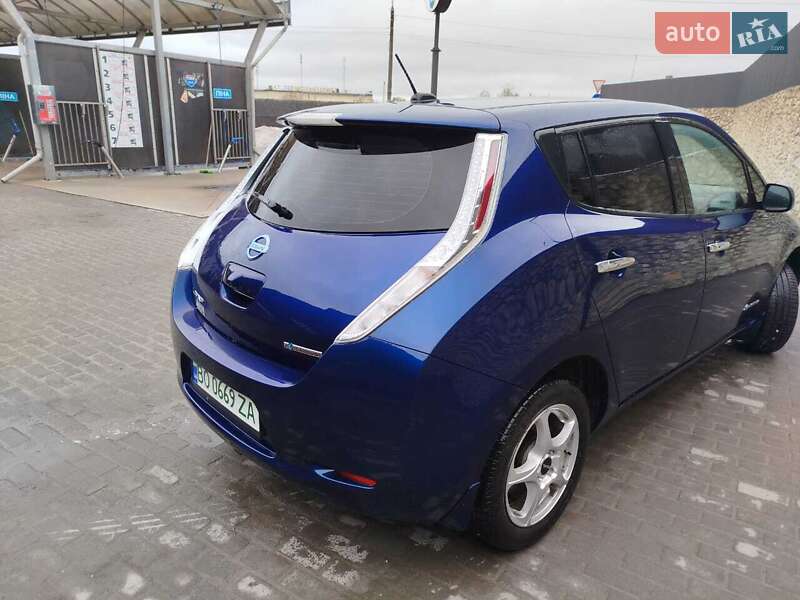 Хэтчбек Nissan Leaf 2017 в Тернополе