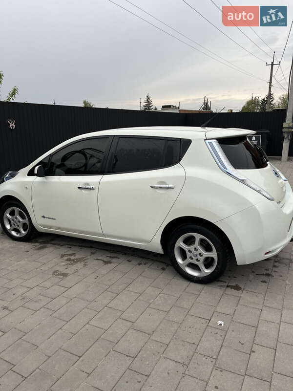 Хетчбек Nissan Leaf 2012 в Тернополі