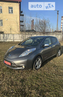 Хэтчбек Nissan Leaf 2014 в Львове