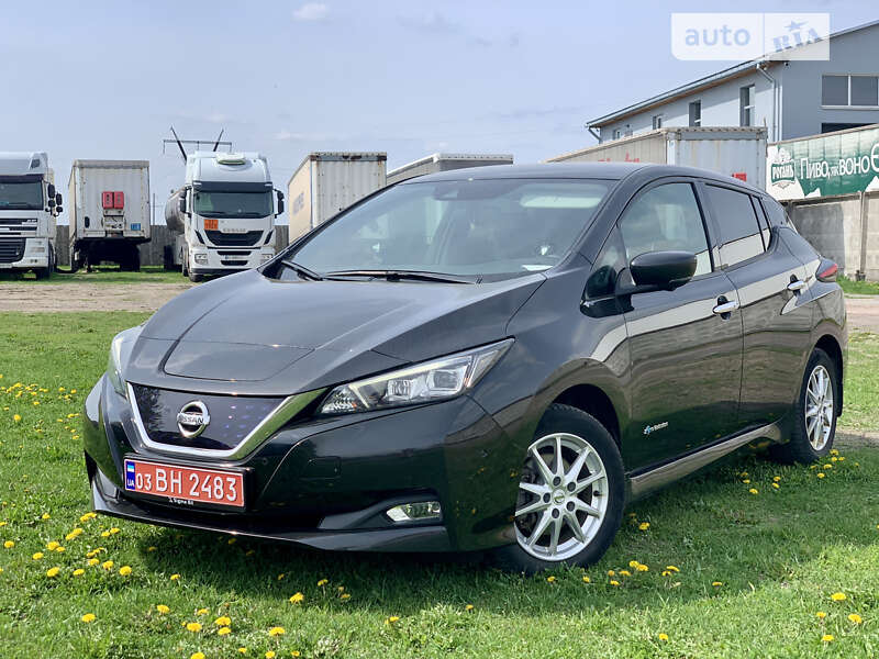 Хетчбек Nissan Leaf 2018 в Києві