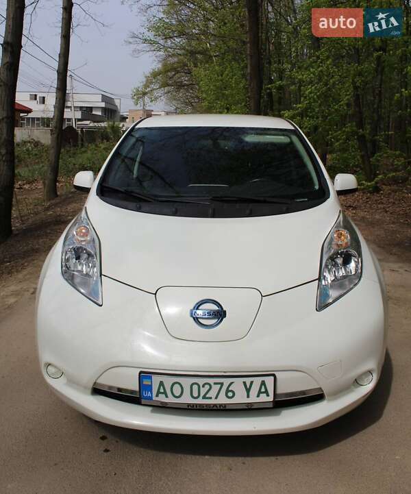 Хетчбек Nissan Leaf 2016 в Ужгороді