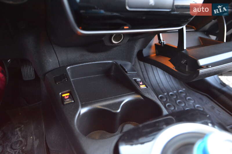 Хэтчбек Nissan Leaf 2014 в Луцке