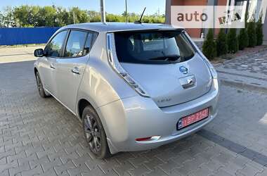 Хетчбек Nissan Leaf 2016 в Луцьку