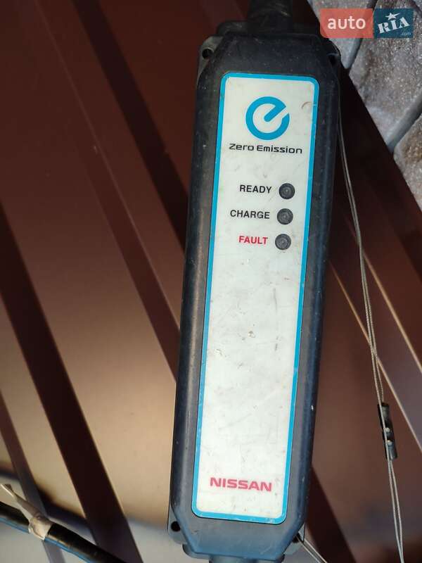 Хэтчбек Nissan Leaf 2015 в Виннице