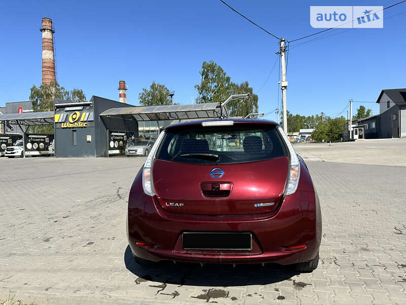 Хетчбек Nissan Leaf 2017 в Чернівцях