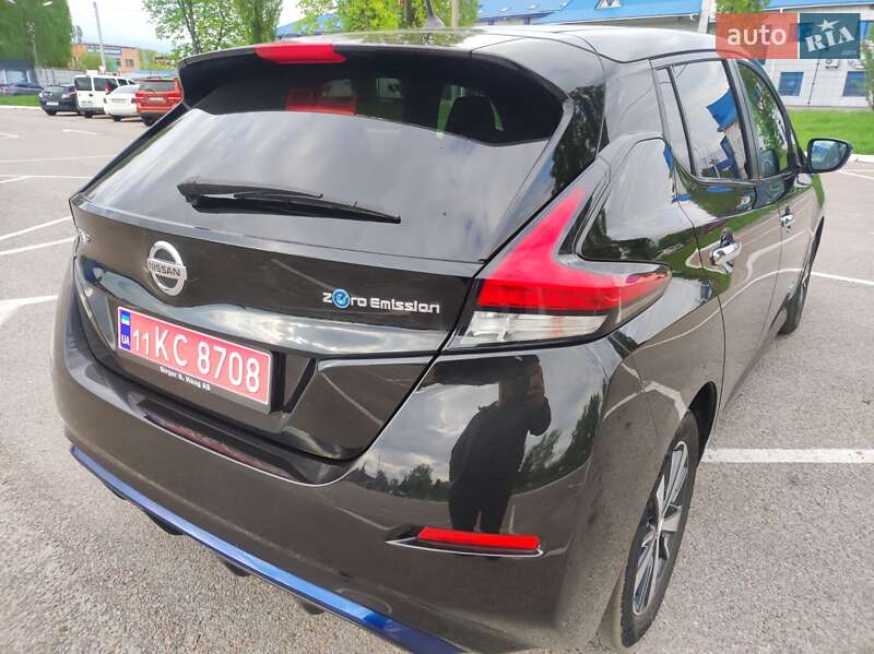 Хэтчбек Nissan Leaf 2018 в Житомире