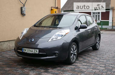 Хетчбек Nissan Leaf 2013 в Здолбуніві