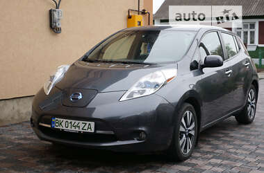 Хетчбек Nissan Leaf 2013 в Здолбуніві