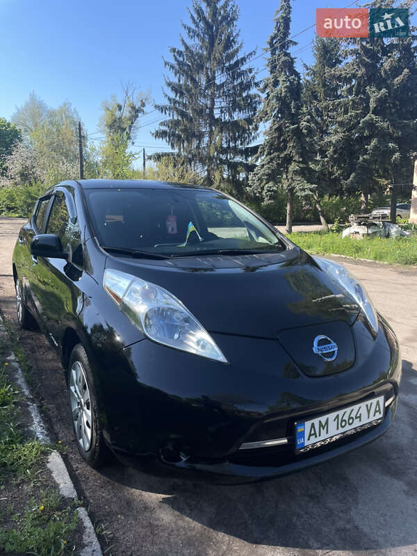 Хетчбек Nissan Leaf 2014 в Житомирі