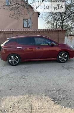 Хэтчбек Nissan Leaf 2021 в Днепре