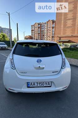 Хэтчбек Nissan Leaf 2016 в Борисполе