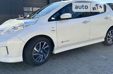 Хетчбек Nissan Leaf 2016 в Одесі