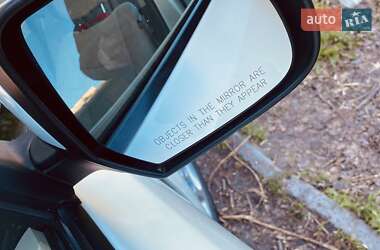 Хэтчбек Nissan Leaf 2012 в 