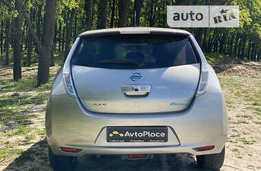 Хэтчбек Nissan Leaf 2013 в Луцке