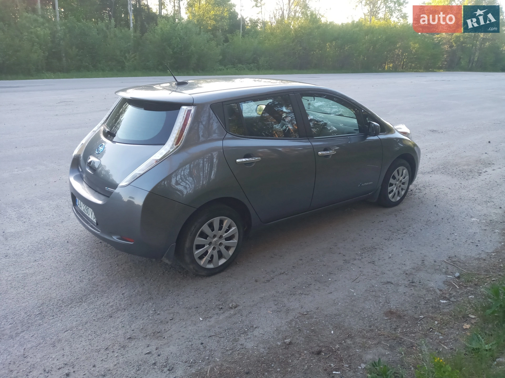 2015 Nissan Leaf - мініатюра 9