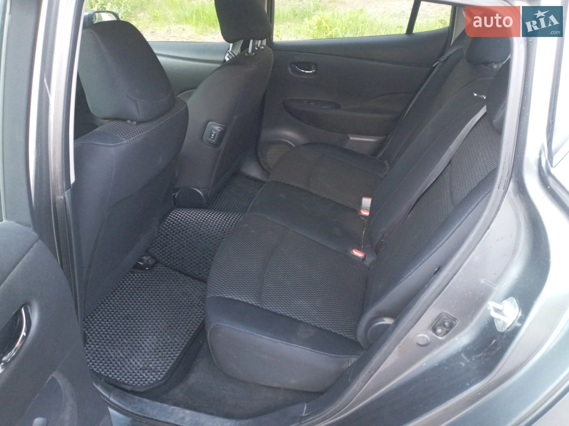 2015 Nissan Leaf - мініатюра 14