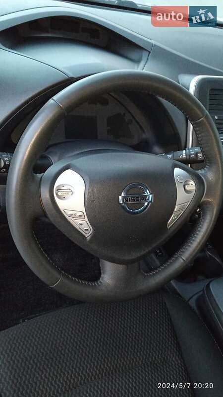 Хэтчбек Nissan Leaf 2014 в Немирове