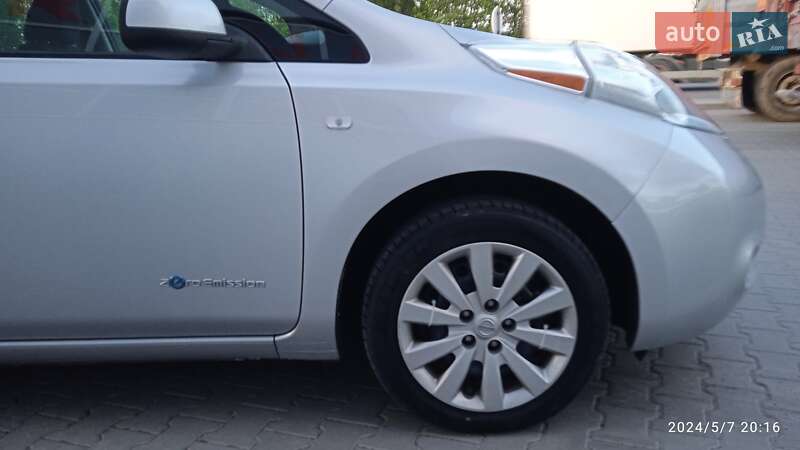 Хэтчбек Nissan Leaf 2014 в Немирове