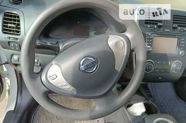 Хетчбек Nissan Leaf 2013 в Миколаєві