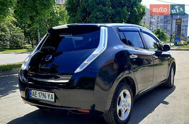 Хэтчбек Nissan Leaf 2014 в Днепре