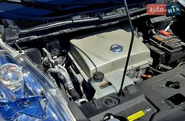 Хэтчбек Nissan Leaf 2014 в Днепре