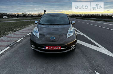 Хетчбек Nissan Leaf 2016 в Луцьку