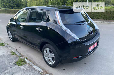 Хэтчбек Nissan Leaf 2011 в Луцке