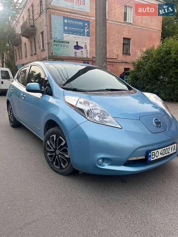 Хэтчбек Nissan Leaf 2014 в Тернополе